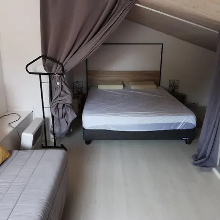Appartement Charmante Maisonnette Avec Piscine, Proche Et Commerces à Sur - Fr-1-194-408 La Tranche-sur-Mer