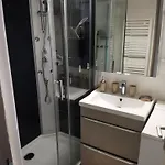 Apartment Charmante Maisonnette Avec Piscine, Proche Et Commerces A Sur - Fr-1-194-408 La Tranche-sur-Mer