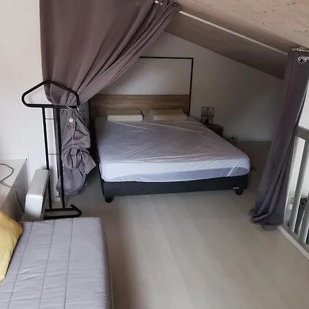 Apartment Charmante Maisonnette Avec Piscine, Proche Et Commerces A Sur - Fr-1-357-303 *