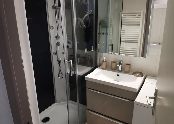 Apartment Charmante Maisonnette Avec Piscine, Proche Et Commerces A Sur - Fr-1-357-303 La Tranche-sur-Mer