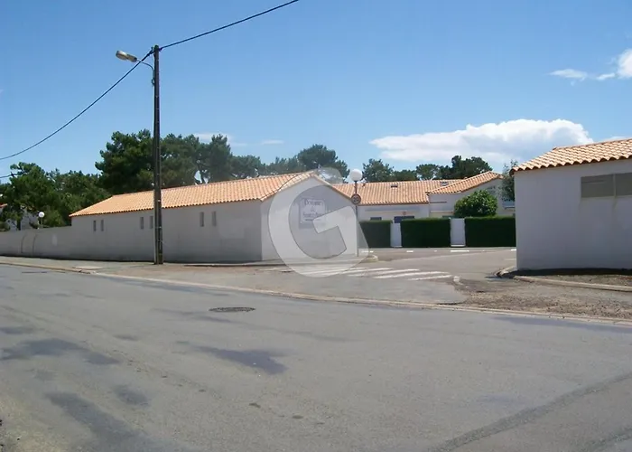 아파트 Charmante Maisonnette Avec Piscine, Proche Et Commerces A Sur - Fr-1-357-303 *